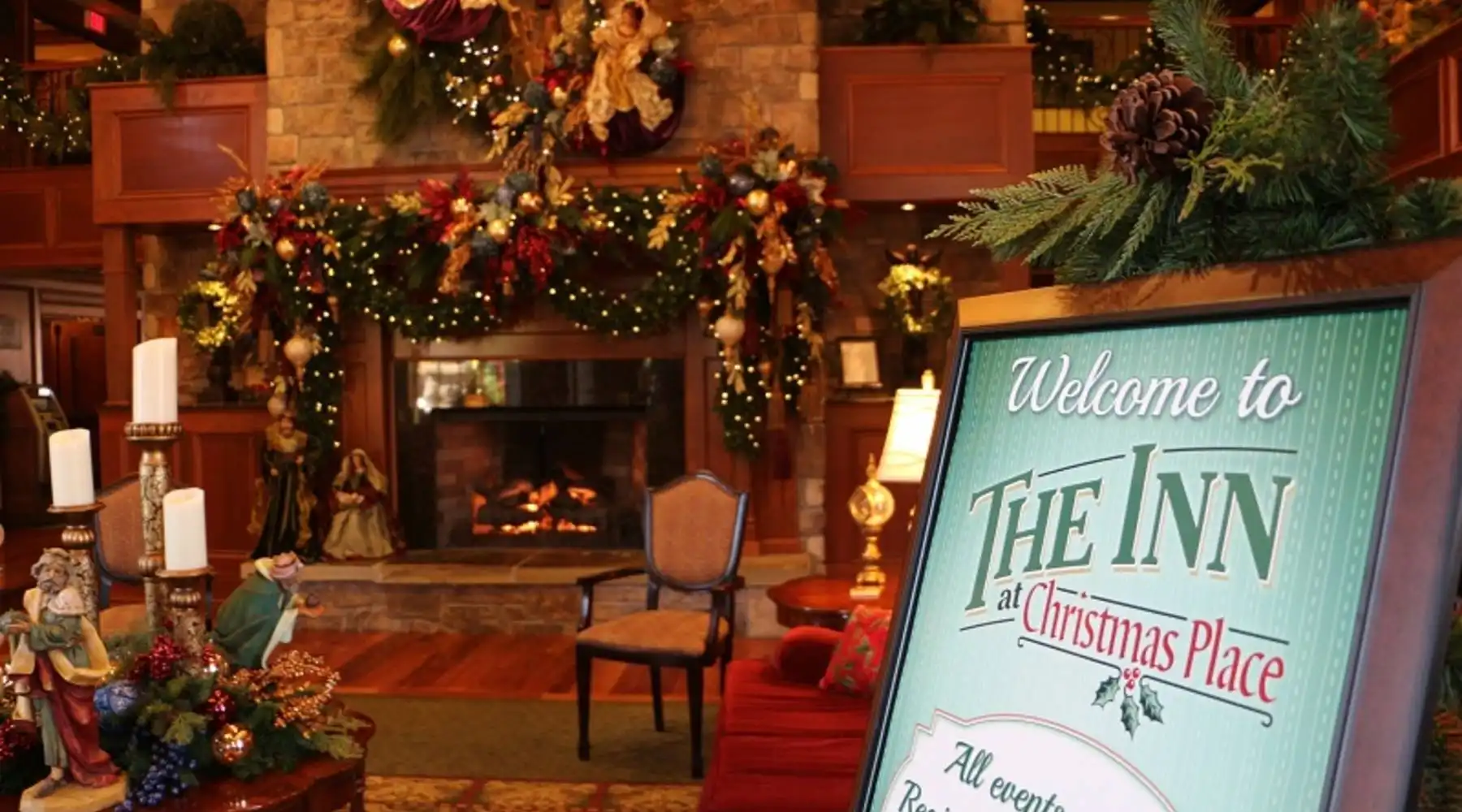 The Inn at Christmas Place - Hearthstone Homes, image size:1800x1000