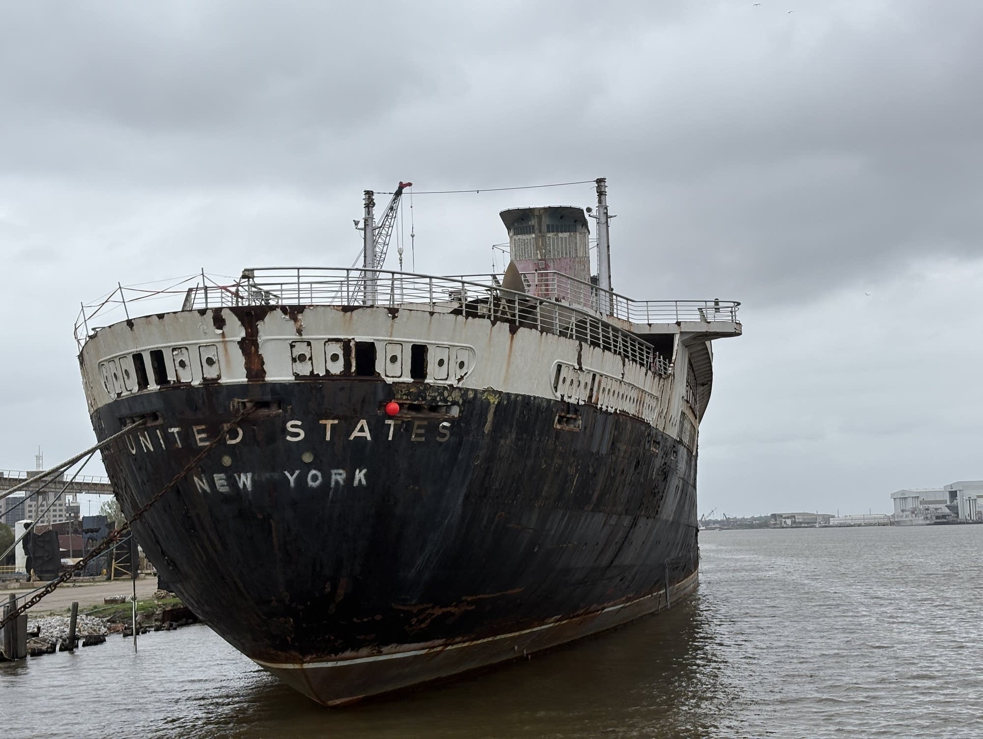 Retired ocean liner gets second life as an artificial reef