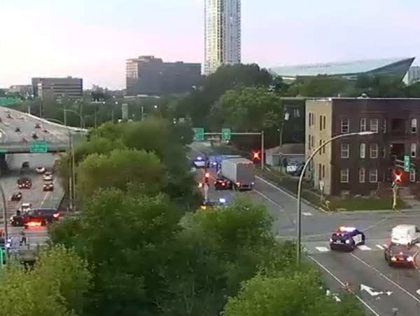 Minneapolis crash leaves 3 people dead, 4 seriously injured