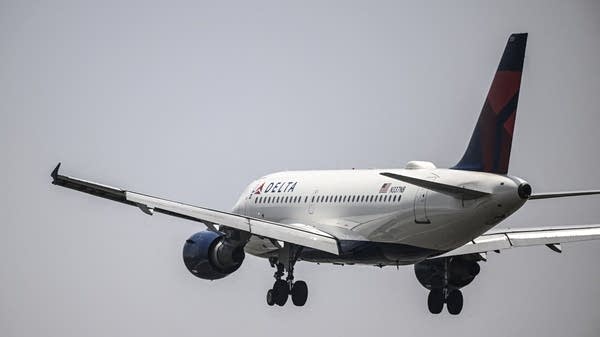 Delta's plans to use AI to set a larger share of ticket prices has prompted backlash from members of Congress.