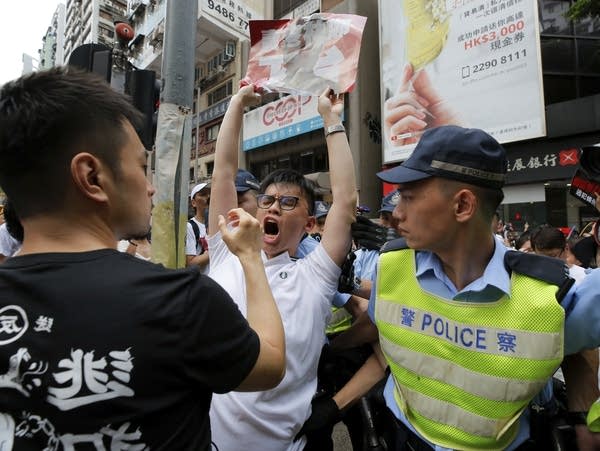 Massive extradition bill protest fills Hong Kong streets