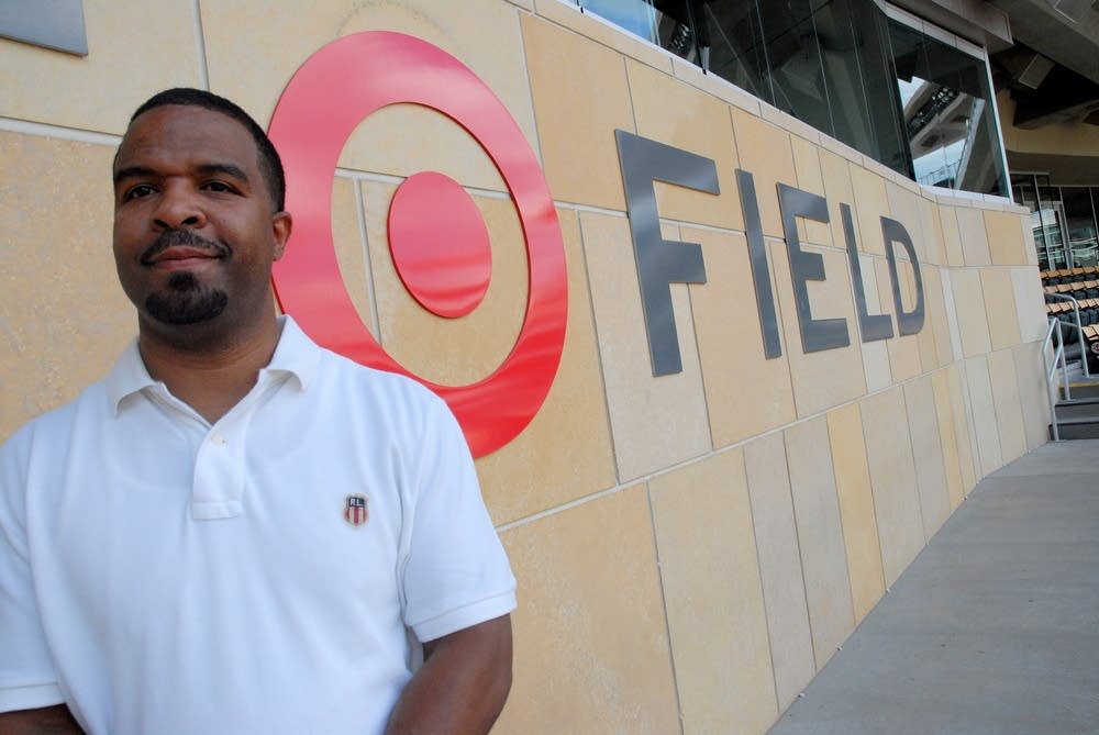 Shawn Wright installed Target Field's bull's eye