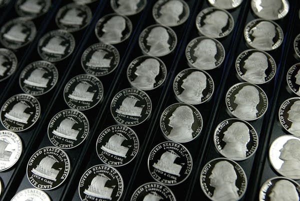 Don’t bank on that trillion-dollar coin