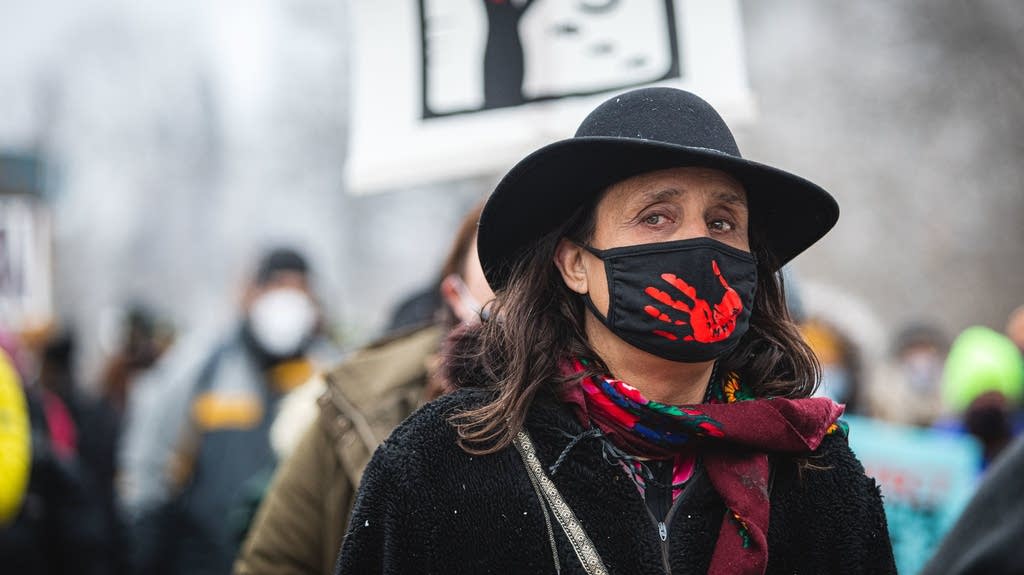 Judge dismisses pipeline protest charges against 3 Native women - Vimarsana News