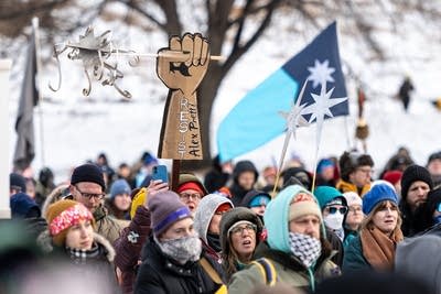 Walz expects big drawdown in federal agents within days, teen says agents held her overnight in hotel