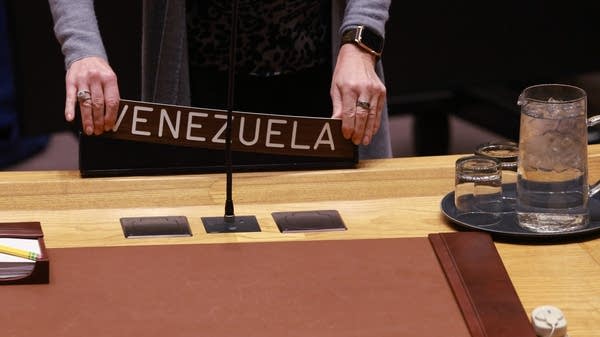 It's still unclear whether or how Trump's intervention in Venezuela could affect the U.S. economy.