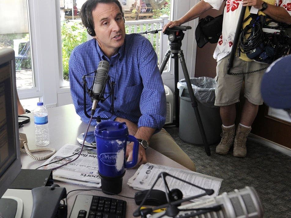 Possible Presidential Candidate Tim Pawlenty Tours