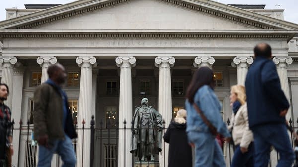 Investors, Treasury bonds, and war in the Middle East