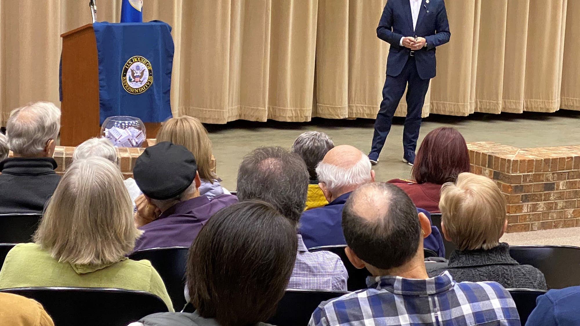 Phillips draws large crowd for town hall after week of impeachment