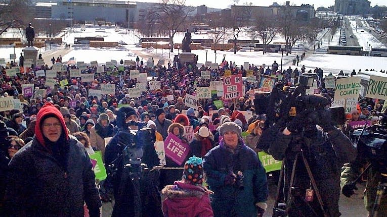 Abortion opponents rally at Minnesota Capitol | MPR News