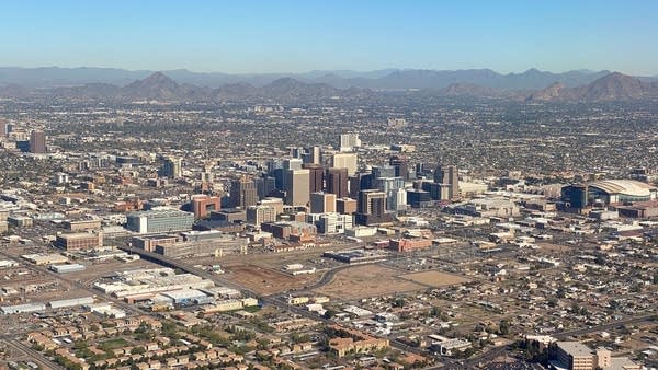 Phoenix grew at a faster rate in the last decade than any other major metropolitan city in the U.S., new census data shows. 