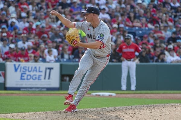 Naylor has RBI double in 8th inning, Guardians beat Twins 5-4 for 4th straight win