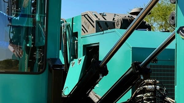 Bedrock specialized drilling rig