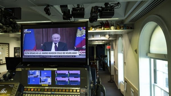 WASHINGTON, DC - FEBRUARY 21: A TV screen in the James S. Brady Press Briefing Room of the White House airs Russian President Vladimir Putin's live remarks from the Kremlin on February 21, 2022 in Washington, DC. U.S. President Joe Biden is spending the Presidents Day holiday meeting with his national security team to discuss the potential Russian invasion of Ukraine.