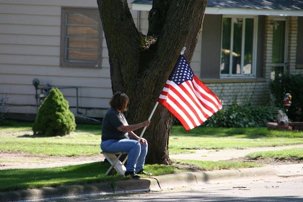Vietnam Veterans Memorial wall arrives in Faribault