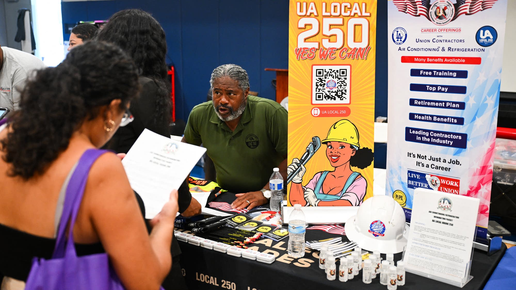 The labor market in July showed very little movement