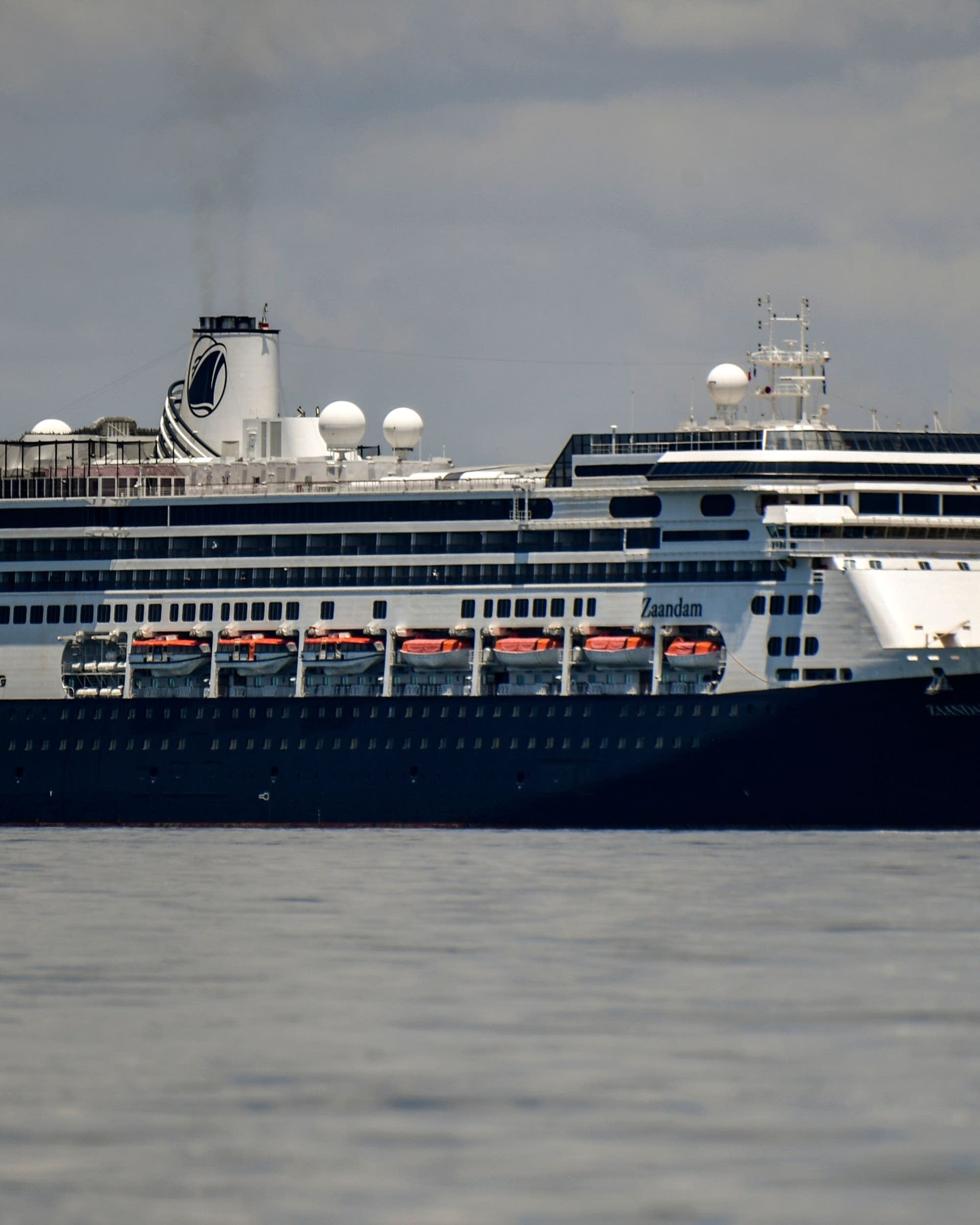 Minnesota Couple Fights Illness Waits For Cruise To End After Fellow Passengers Die Mpr News