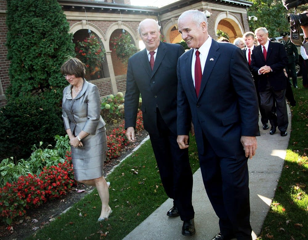 King Harald, Gov. Dayton