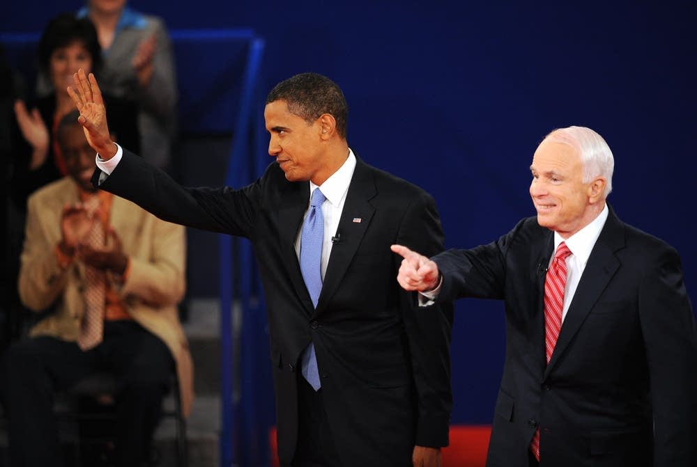 Obama and McCain greet the crowd in Nashville