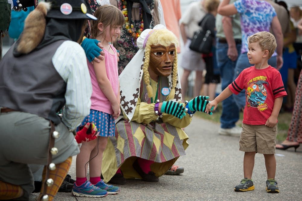 Garlic festival highlights growers and eaters Minnesota Public
