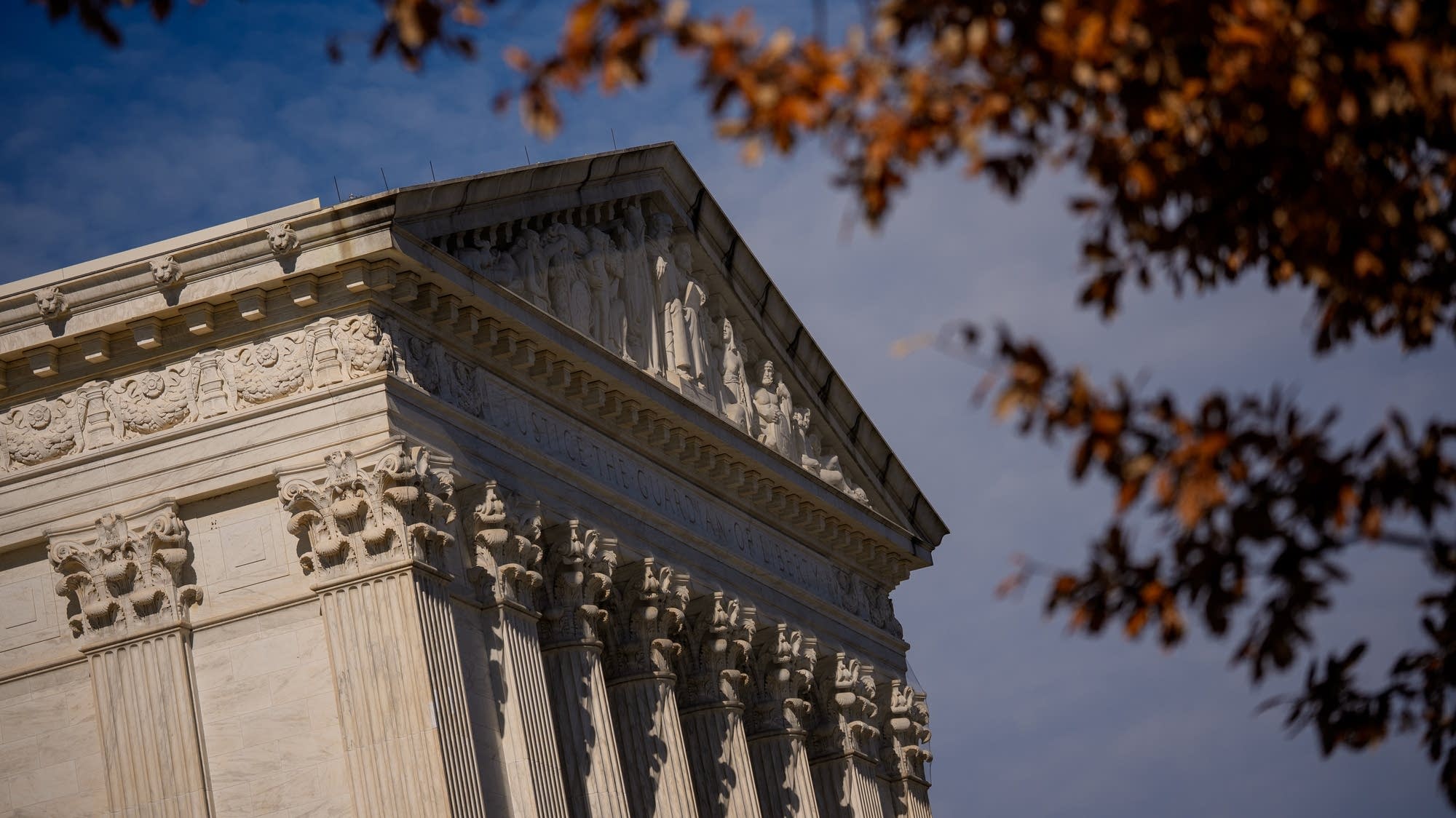 Supreme Court skeptical of Trump's tariff arguments