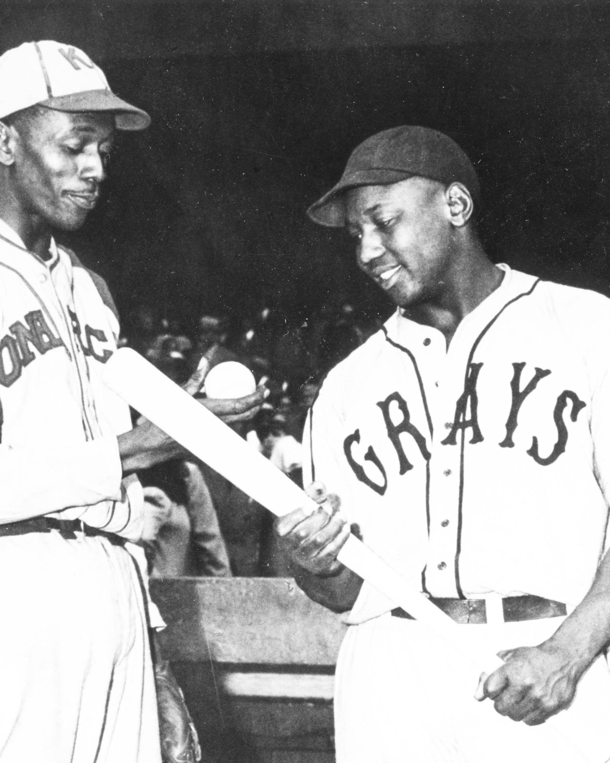 Josh Gibson becomes MLB career and season batting leader as Negro Leagues statistics incorporated | MPR News
