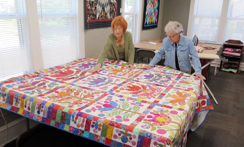 Raschka-Reeves and Dyer laid out a quilt.
