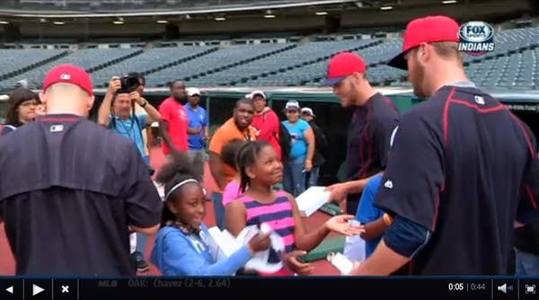 What happened to iPads Apple gave to ballplayers?