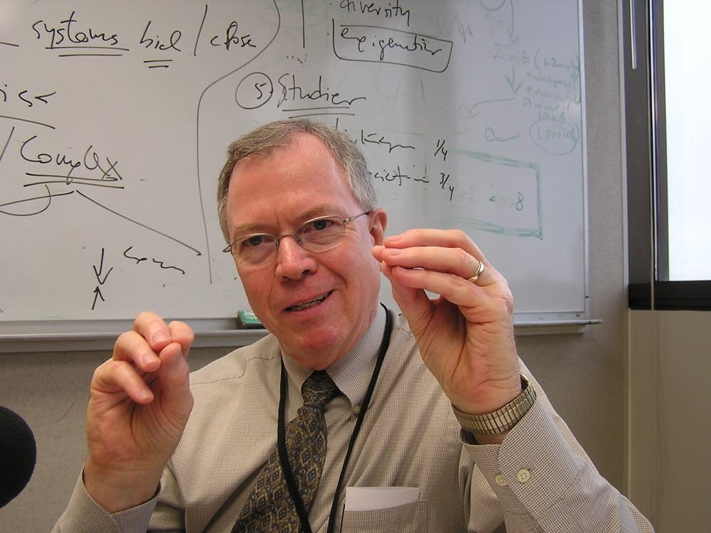 Dr Don Tindall