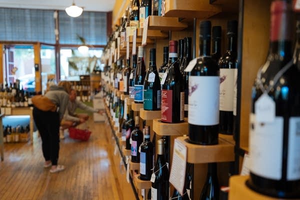 Climate Cast: Heat and humidity create havoc for local wines