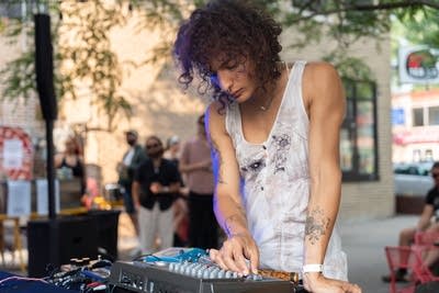 vea vea perfoming a dj set outdoors