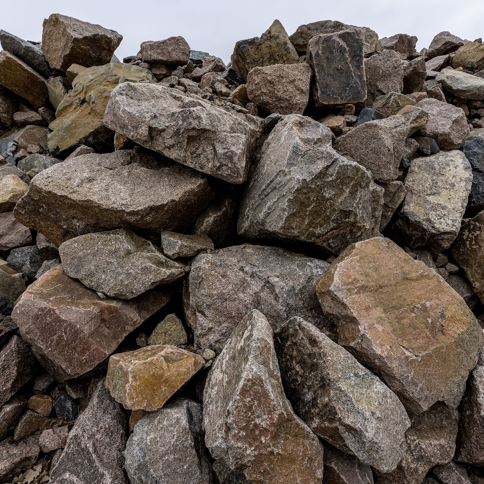 Waite Park grapples with granite's role | MPR News