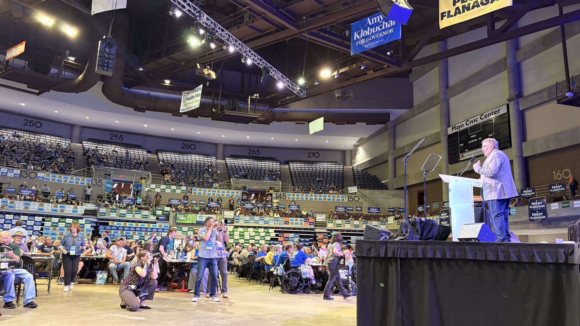 DFL leaders open convention saying they’re seeing many new delegates