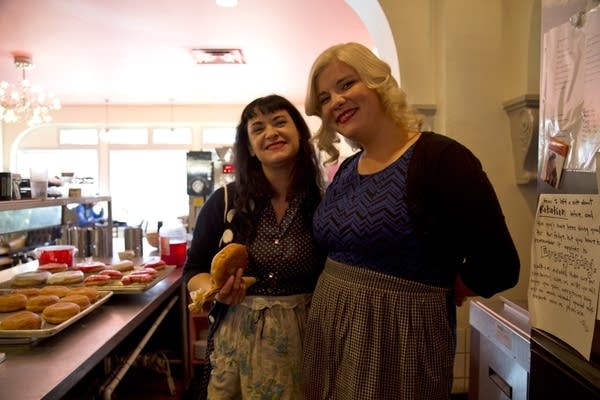 Glam Doll Morning Show 2