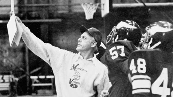 Vikings: Bud Grant, legendary coach, dies at 95