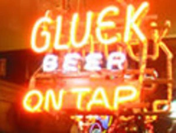 Gluek's
