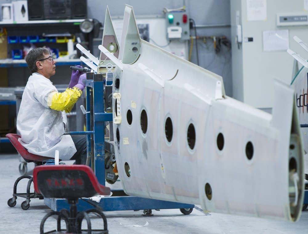 Applying sealant