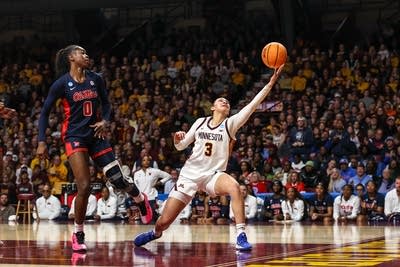 Battle's last-second jumper gives Minnesota 65-63 win over Mississippi in women's NCAA Tournament