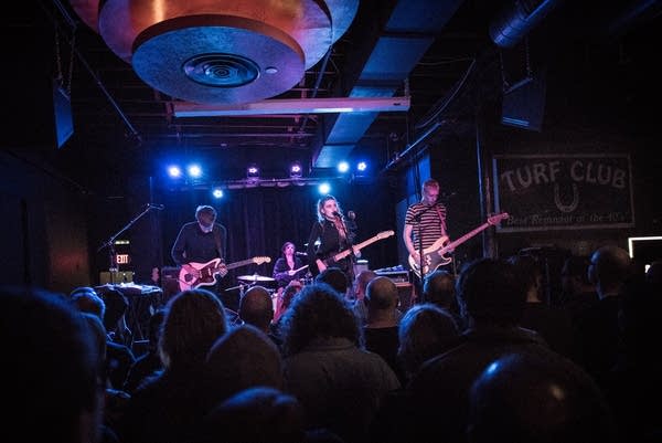 11_wolfaliceturf_DSC0804