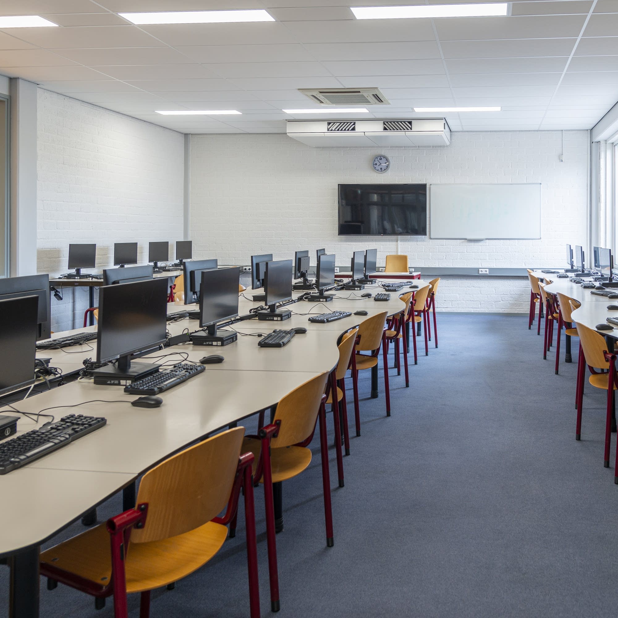 Fewer students are enrolling in computer science classes and majors