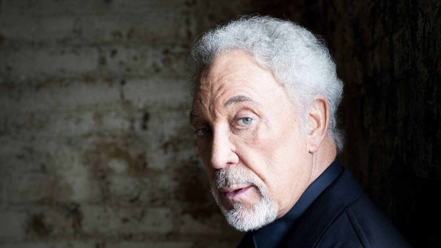 Tom Jones chronicles life in new autobiography, releases companion album