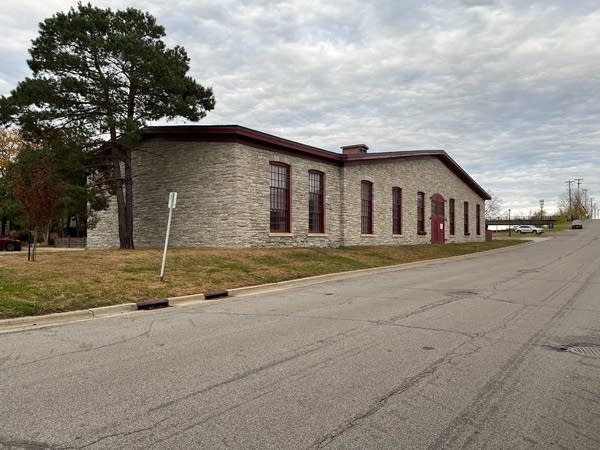 Hundreds of home care workers laid off in company shutdown