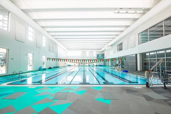 Minneapolis high school swimmer invents device that detects harmful pool chemicals