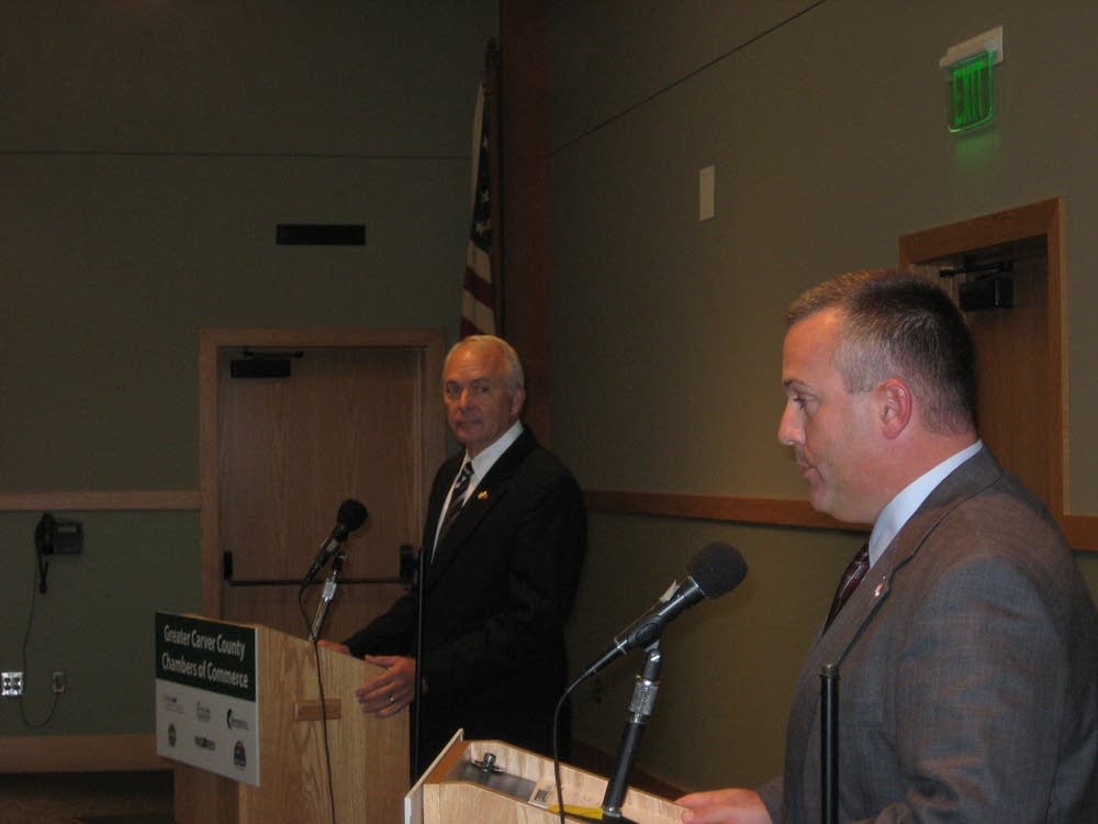 Rep. John Kline debates DFL candidate Steve Sarvi