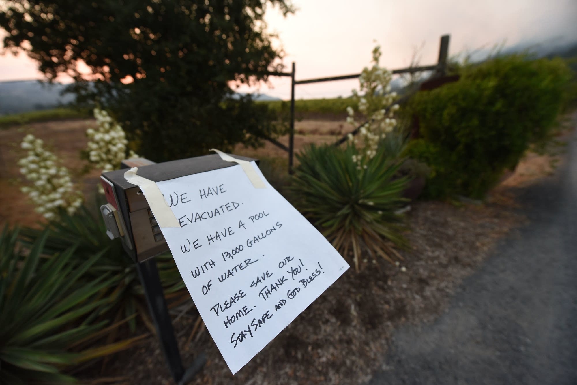 A note from a homeowner to firefighters.