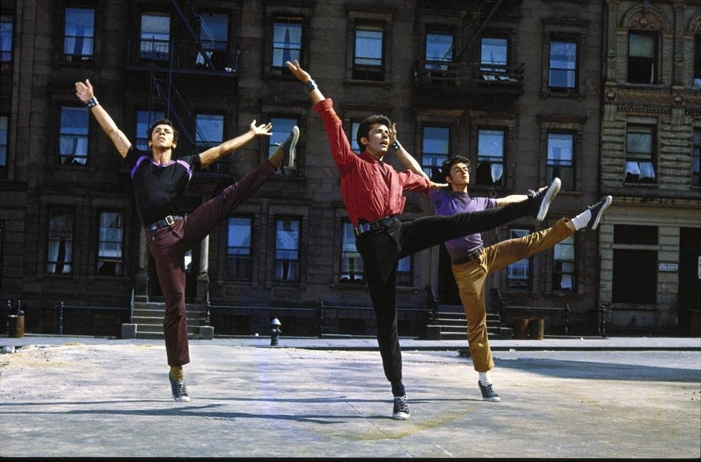 George Chakiris as Bernardo