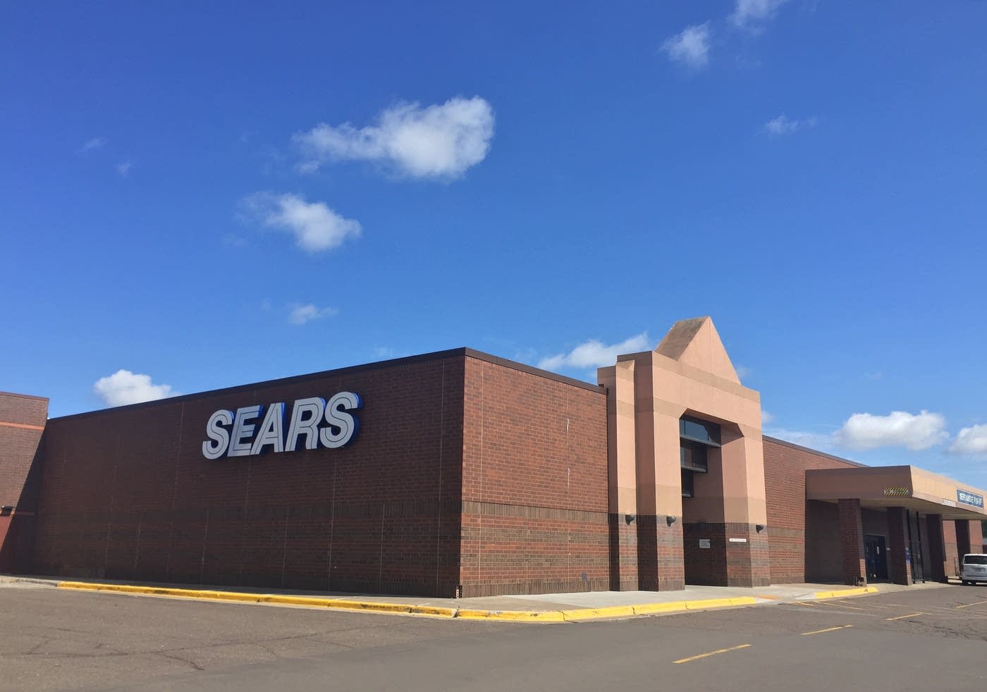 Sears to close three Minnesota stores among 63 to be shuttered