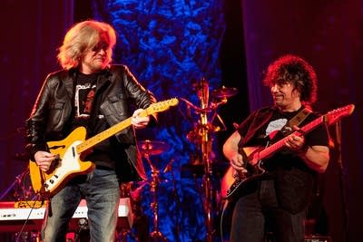 Hall & Oates