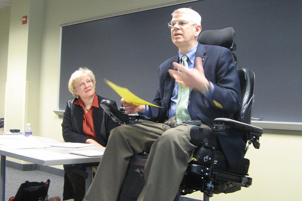 Kramer teaching ethics in leadership
