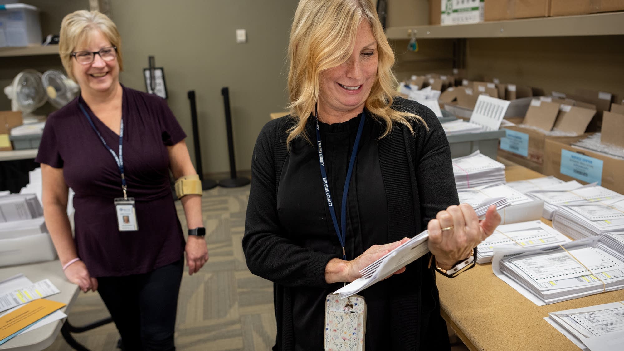 Mail voting gets underway in Minnesota
